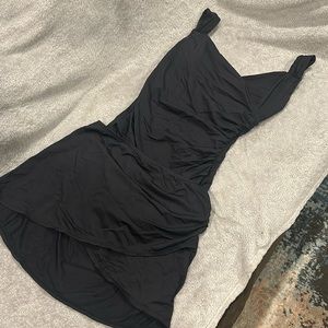 EUC Jantzen Black Slimming Bathing Suit with matching skirt